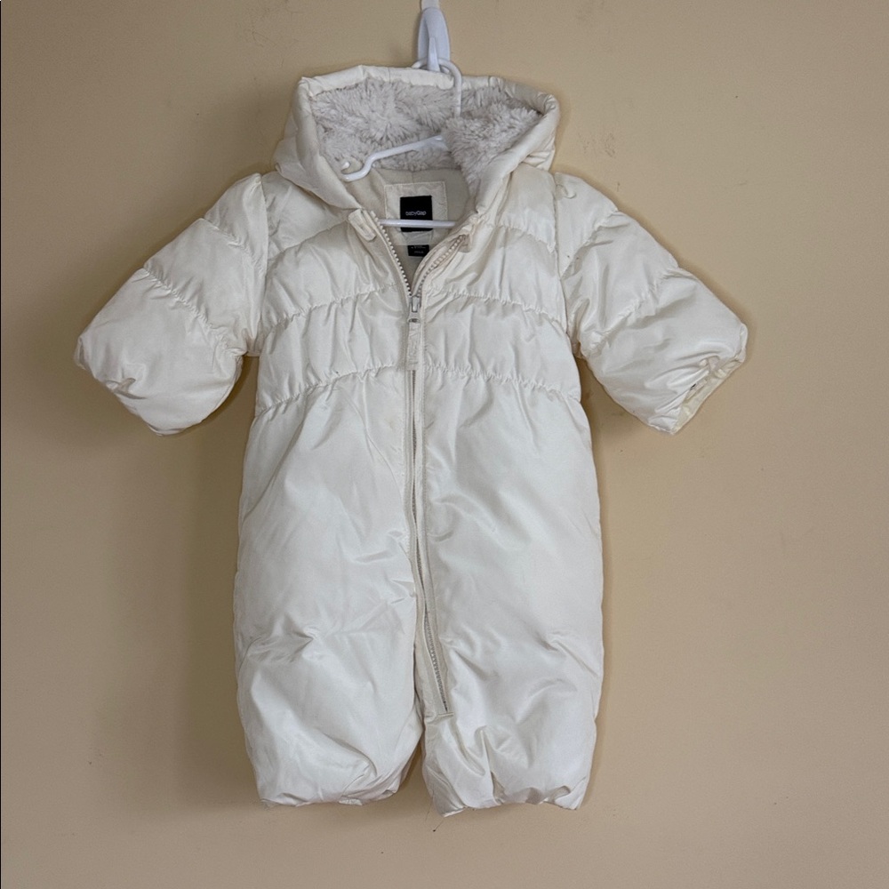 Baby Gap ColdControl Max Puffer Bunting‎ Snowsuit Sz 0-6 Months